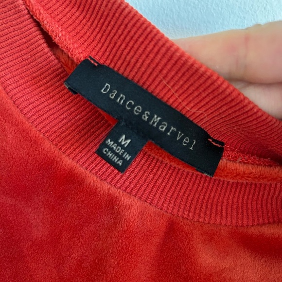 *Excellent Pre-Loved* Dance & Marvel Velour Orange Top - Picture 3 of 6